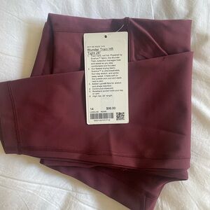 NWT Wunder Train HR Tight 28” Burgundy